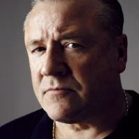 Рэй Уинстон