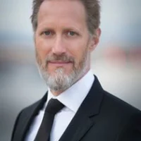Кристофер Хейердал