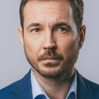 Мартин Компстон ​​*** RSO Клэй Броуди