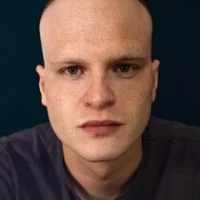 Бен Холл