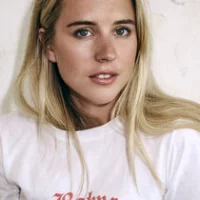 Карла Сен