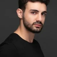 Фырат Кая